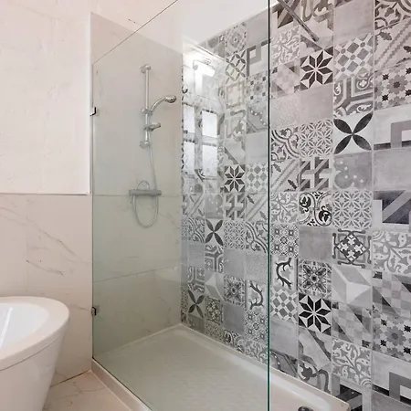 Historic - Apartment *